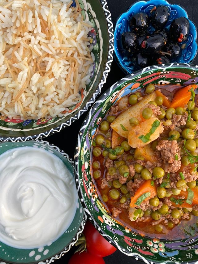 Kiymali Bezelye Yahnisi (Pea and mince beef stew) by Zali's Cooking